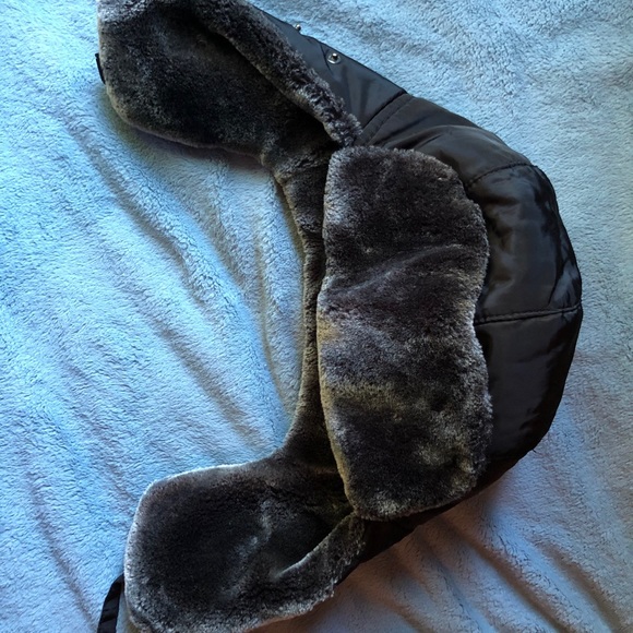 Snowboarding hat - Picture 2 of 3